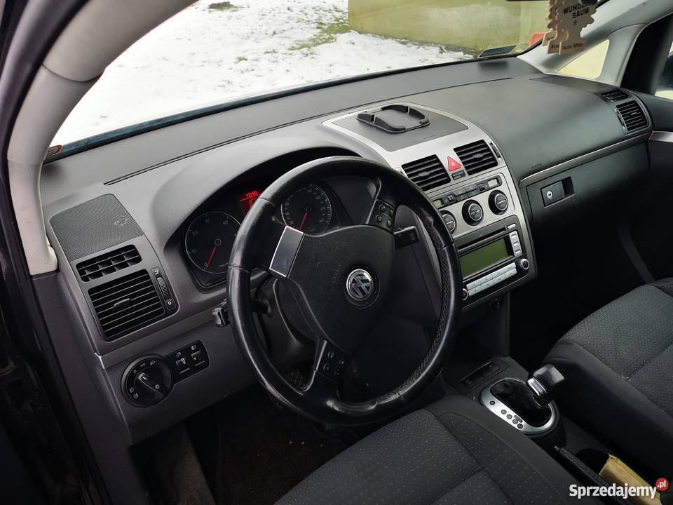 sprzedam vw touran lift dsg 7osobowy światła do jazdy dziennej pomorskie Sierakowice