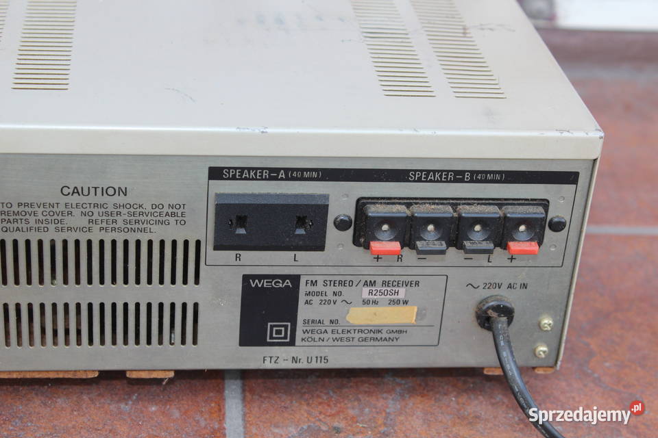 SONY WEGA R250SH AMPLITUNER VINTAGE Wzmacniacze i pokrewne Dąbrowa Górnicza