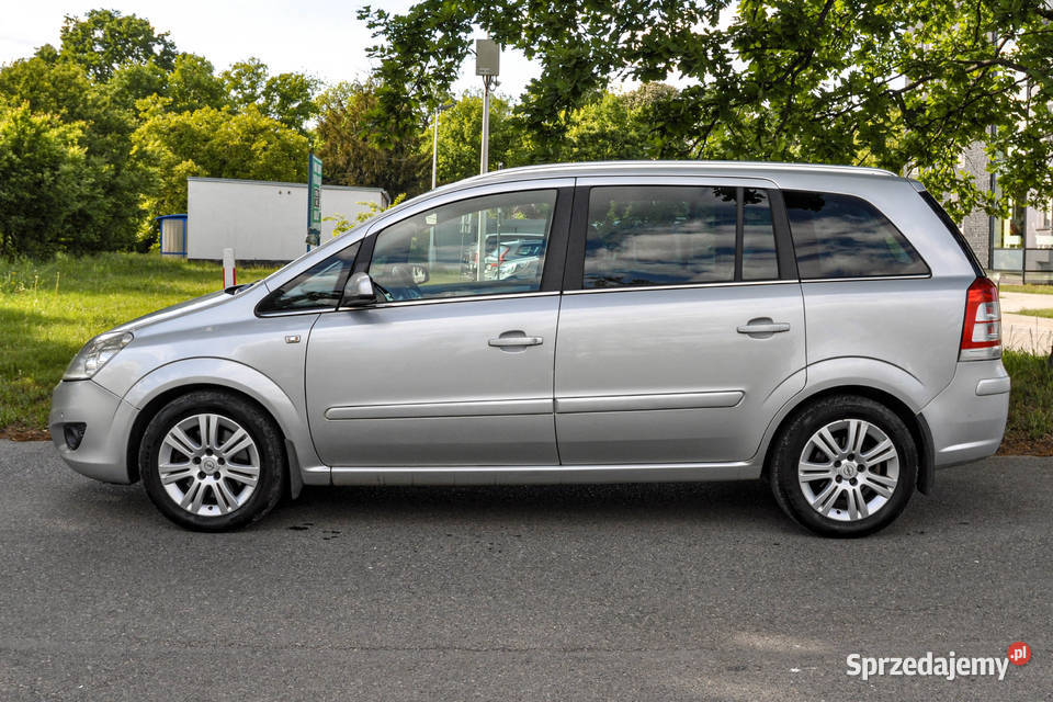 Opel Zafira 2008 r Lift 7osobowy 190 Rok produkcji 2008