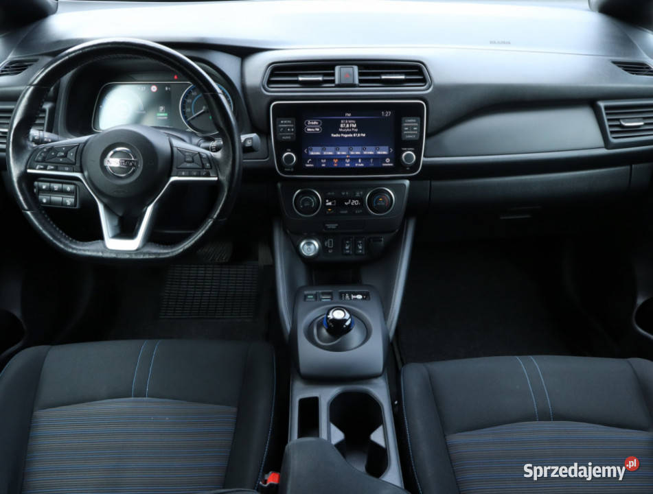 Nissan Leaf 40 kWh elektryczne szyby