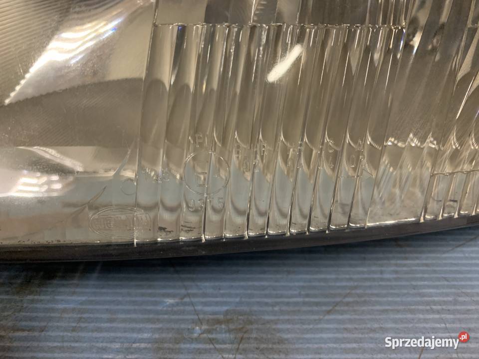 VW Passat B5 lampy przód hella lewa prawa Kłodzko