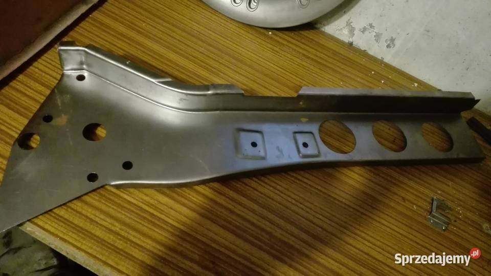 Polonez fiat 125p podluznica fso przod lewa Suskowola