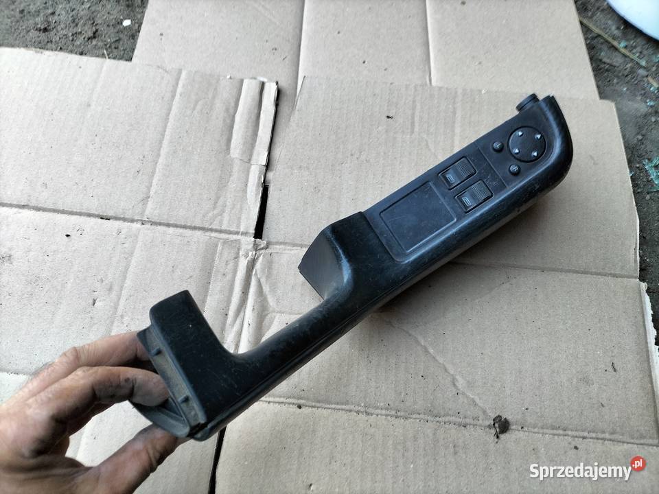 AUDI 80B4 80 B3 UCHWYT DRZWI WŁĄCZNIK PANEL lubelskie Kamień-Kolonia sprzedam