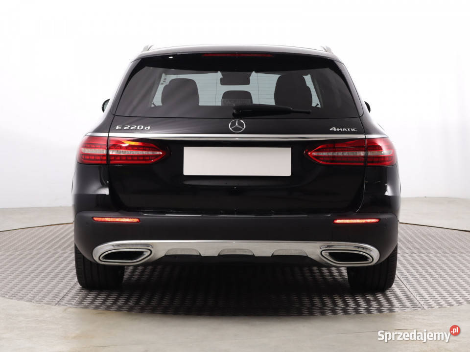 Mercedes E E 220 d relingi dachowe Piaseczno