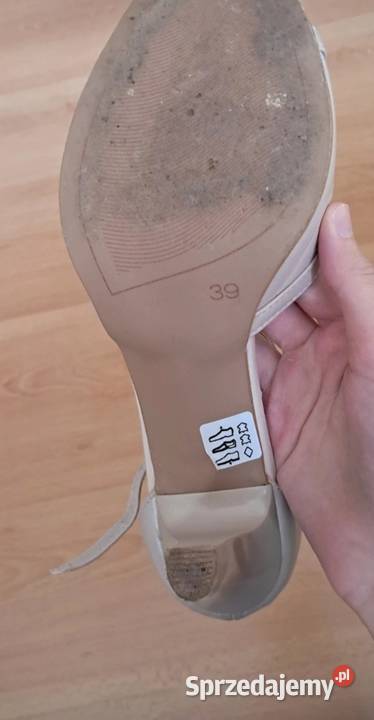 Beżowe buty na obcasie eleganckie Rozmiar 39 skóra Rabka-Zdrój