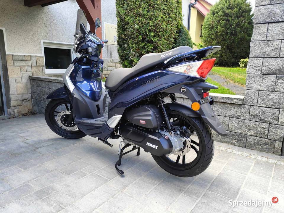 SKUTER 125 NOWY DUŻE KOŁA 16 2024 R z szybą