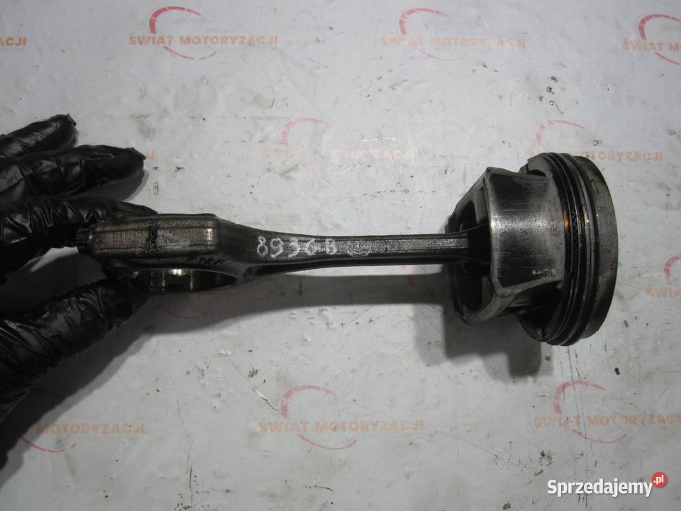 TŁOK KORBOWÓD 813P CITROEN DS3 16 VTI 5F01 1016