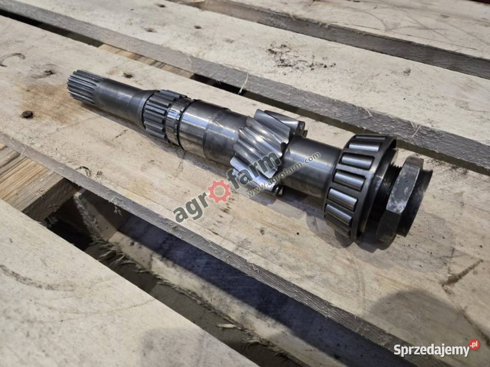 Wałek Z14 Deutz Agroprima Agroxtra Agrostar Części i osprzęt rolniczy Byków
