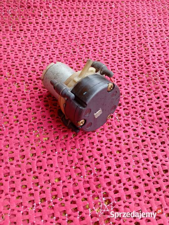 Pompka pneumatyczna centralnego zamka VW Audi Żywiec sprzedam