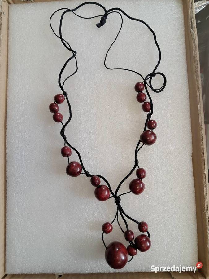 naszyjnik z prlu wykonany z drewna obwód 70 stan Sandomierz sprzedam