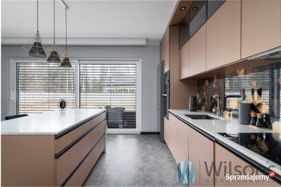 Dom wolnostojący 213m2 Wiązowna mieszkalny