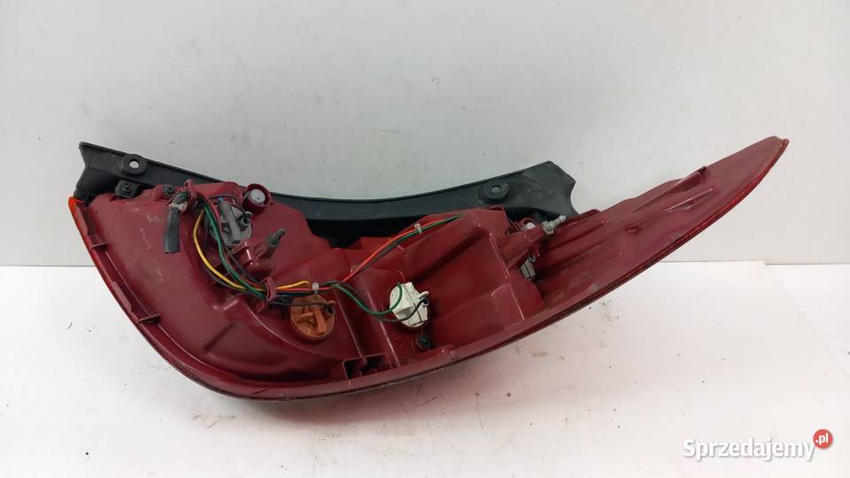 HYUNDAI I20 I HB LAMPA TYŁ LEWY Zbierkowo