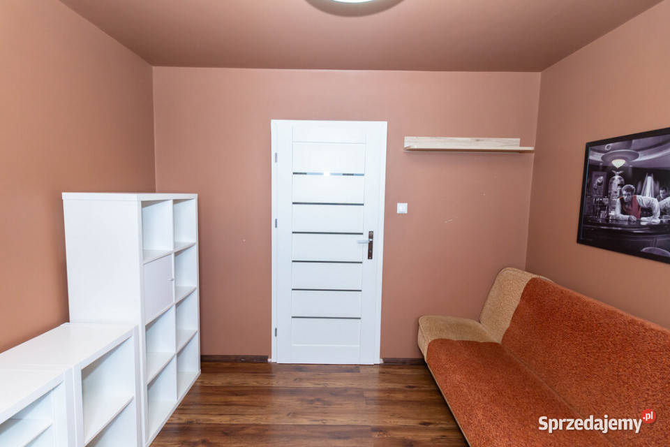 Mieszkanie 3 pokoje 6316m2 Os Patronackie piwnica Ostrowiec Świętokrzyski sprzedam