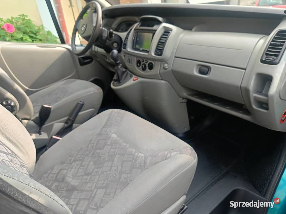 Opel Vivaro 25 CDTI 8Osobowy lakier metallic