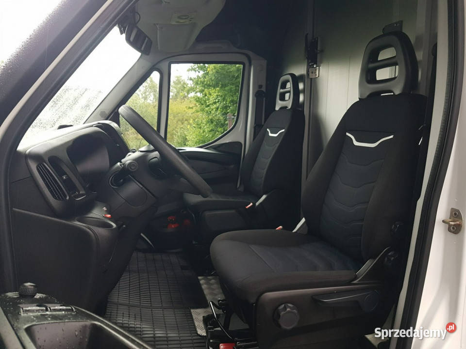 Iveco Daily KONTENER NISKOPODŁOGOWY 443x223x242 elektryczne lusterka Poręba