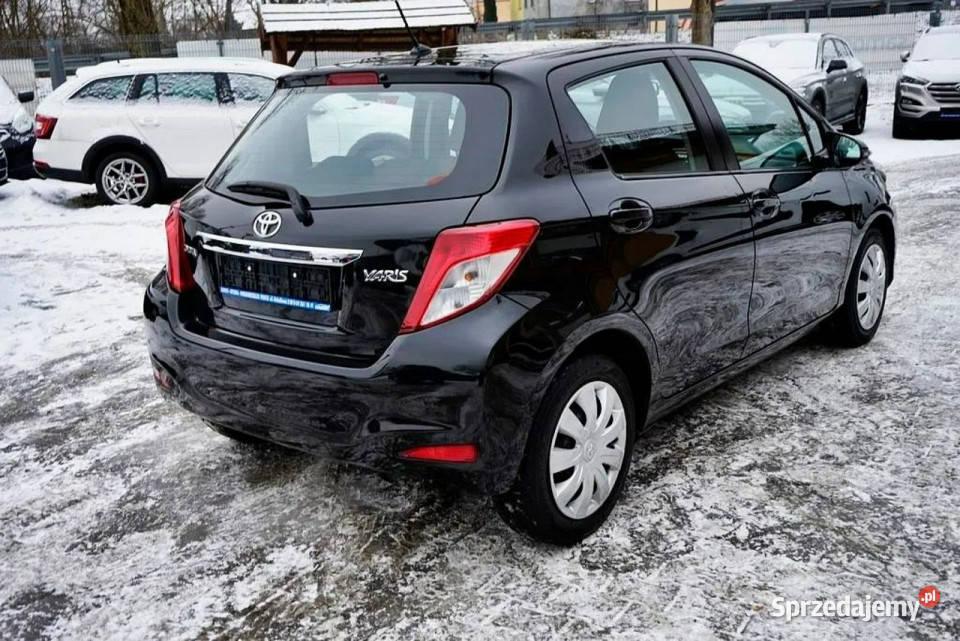 Toyota Yaris 13VVTi Klima NAVI kamera 2012r III Płock sprzedam