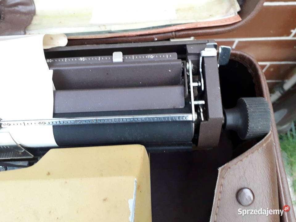Polska przenośna maszyna do pisania Łucznik Warszawa
