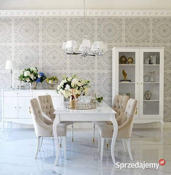 Żyrandol glamour srebrny klasyczny z białymi