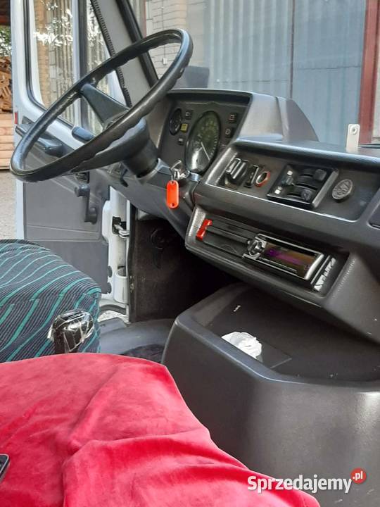 SPRZEDAM MercedesBenz Kaczka 310D Sandomierz sprzedam