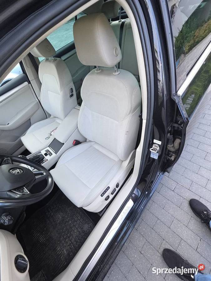 Skoda Superb 20 benzyna 272 autoalarm Ełk