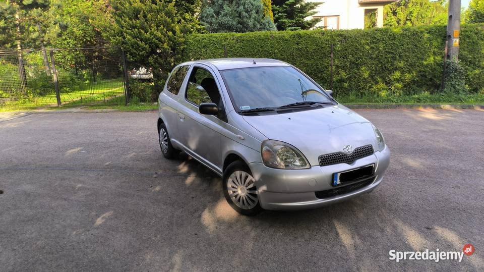 Fajne małe miejskie auto Toyota Yaris manualna Bielsko-Biała sprzedam