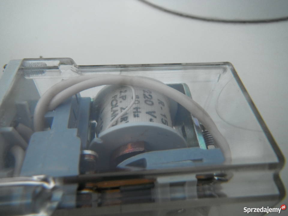 Przekaźnik R15 3PDT 220V 50Hz NOWE 10A Barak