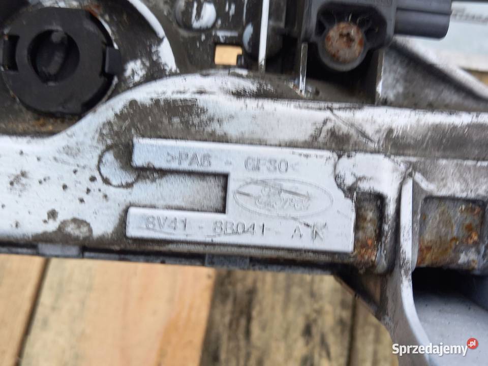 FORD KUGA MK1 I pas przedni wzmocnienie osobowe Kielce