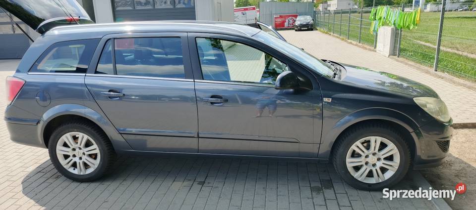 Sprzedam szybko tanio kupiony w polskim salonie Bydgoszcz