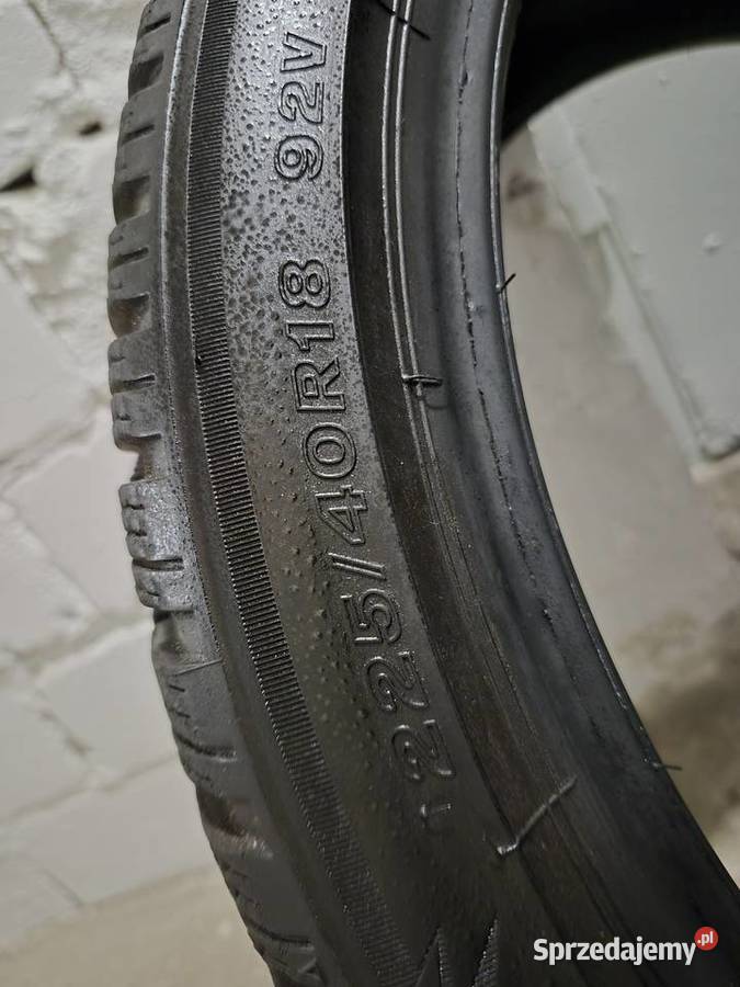 Opony zimowe Bridgestone Blizzak LM005 225
