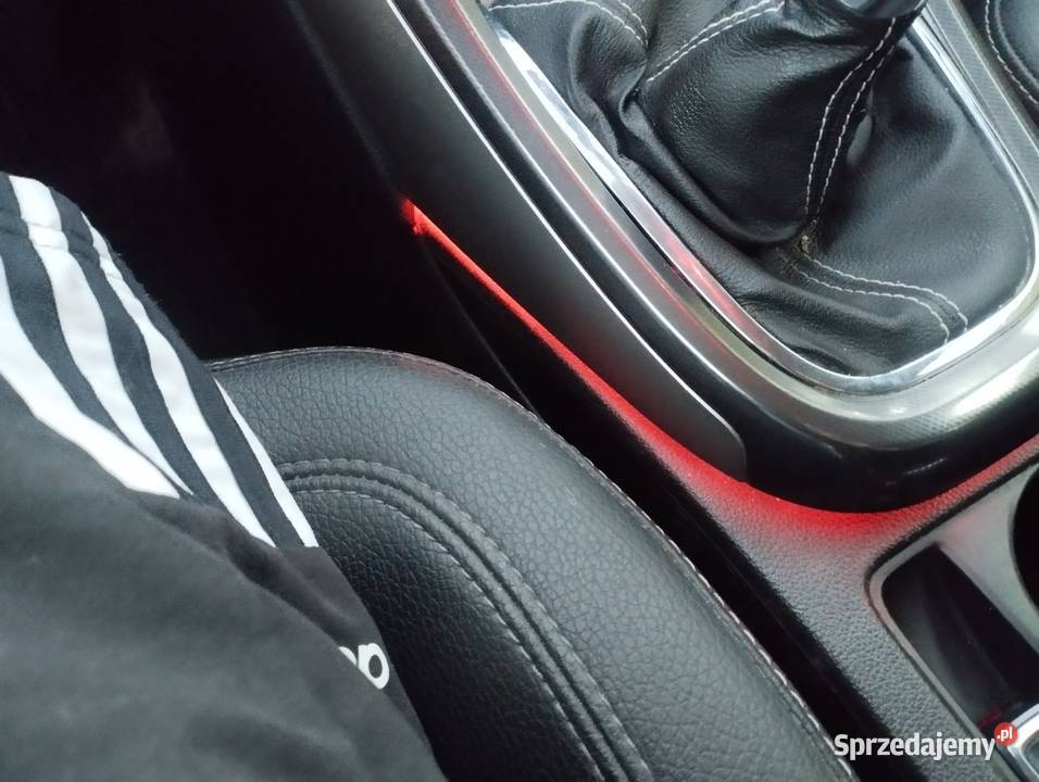 Opel Astra J Sports Tourer wersja Cosmo benzyna Szarłata