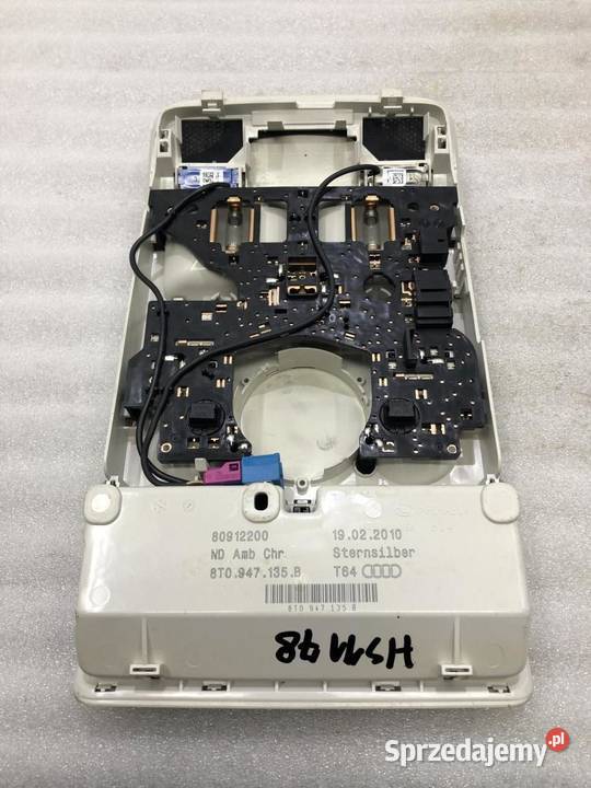 LAMPKA PODSUFITKI AUDI A5 8T 8T0947135B osobowe wielkopolskie