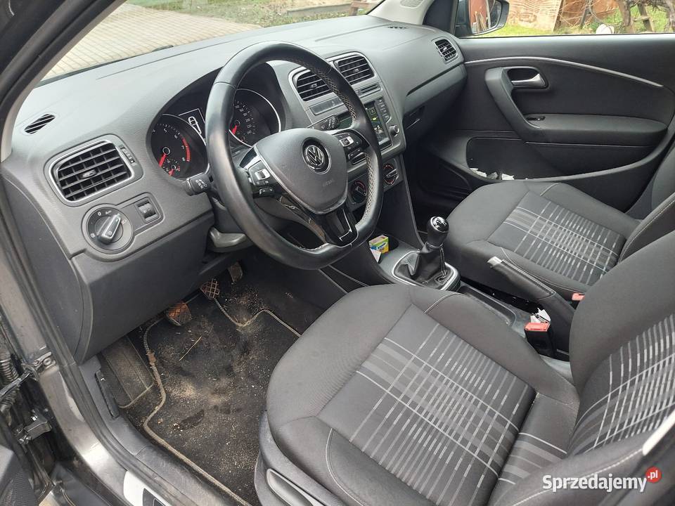 Volkswagen Polo 12 tsi lift klima alufelgi Wronki