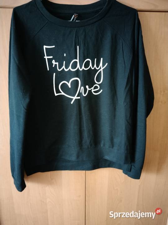 Bluza FB Sister z napisem Friday Love