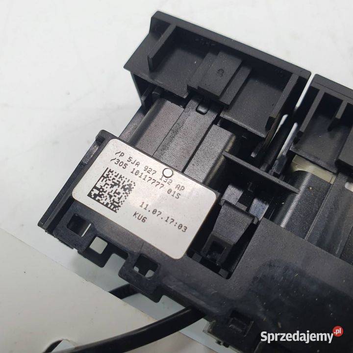 PRZYCISK SKODA RAPID 5JA927132AP osobowe Lipno