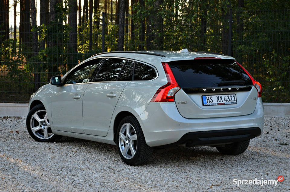 Volvo V60 20 D3 163 Opłacony Skóra Navi Auto I mazowieckie