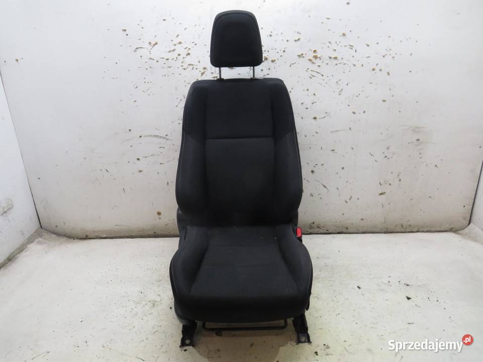 FOTEL PRZEDNI PRAWY PRZÓD PASAŻERA TOYOTA RAV 4 osobowe sprzedam