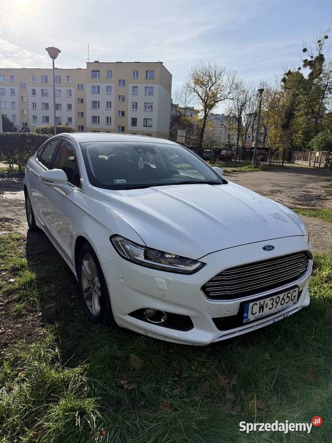 Ford Mondeo Mk5 20 TDCI Titanium 180 2015 1997cm3