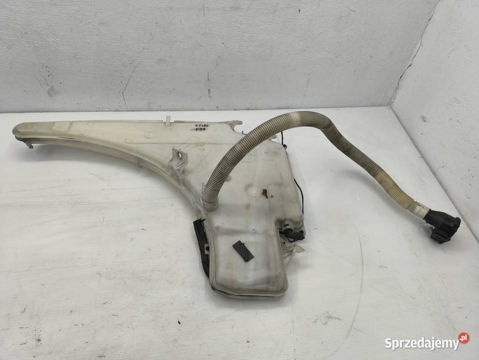 ZBIORNICZEK SPRYSKIWACZY BMW 1 E87 E81 LIFT 16