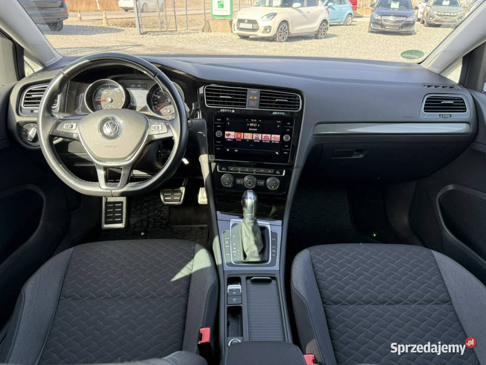 Volkswagen Golf Variant 16 TDI DSG 2019r Join światła do jazdy dziennej Wojkowice
