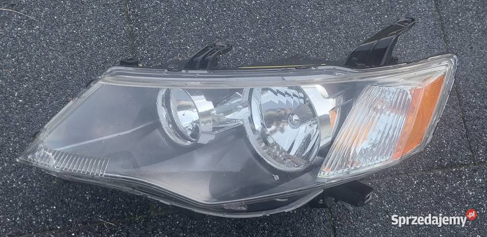 Mitsubishi Outlander II 2006 2010 lampa lewa Byków