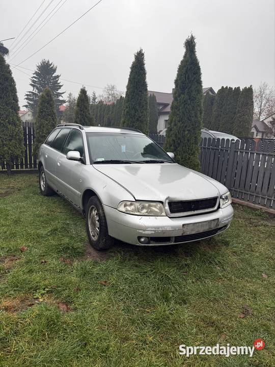 Audi a4 b5 2000 19tdi 110 gniazdo SD sprzedam
