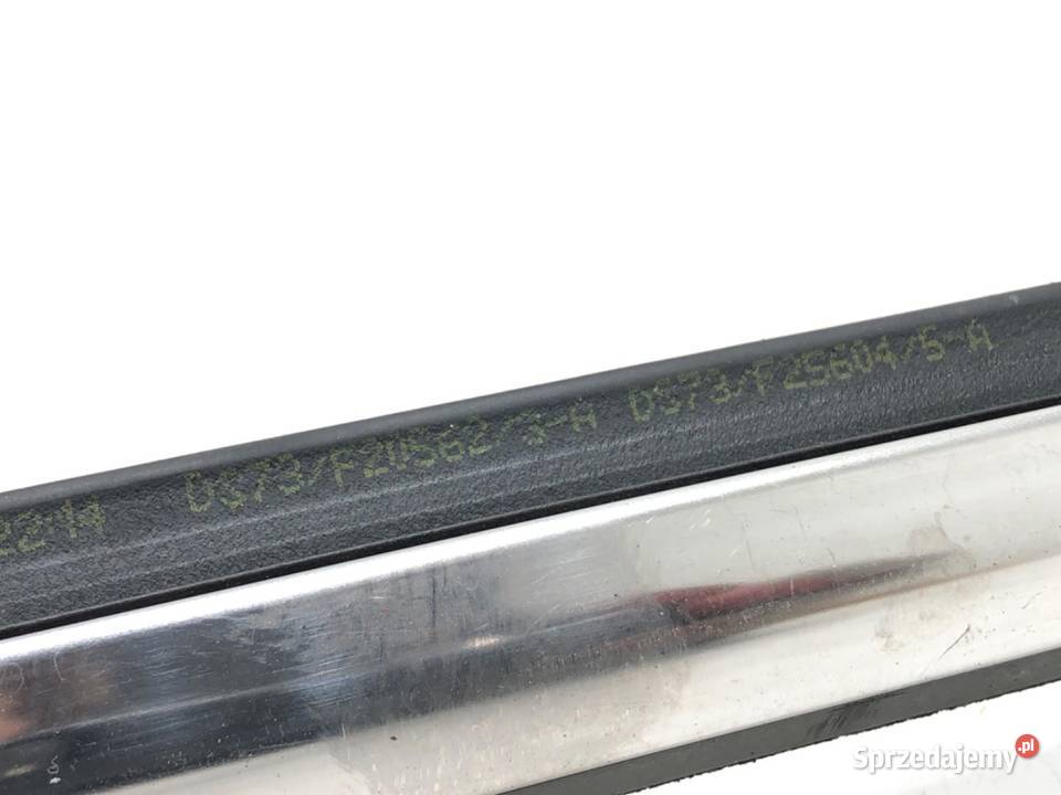 LISTWA ZGARNIAJĄCA TYŁ PRAWA CHROM FORD MONDEO