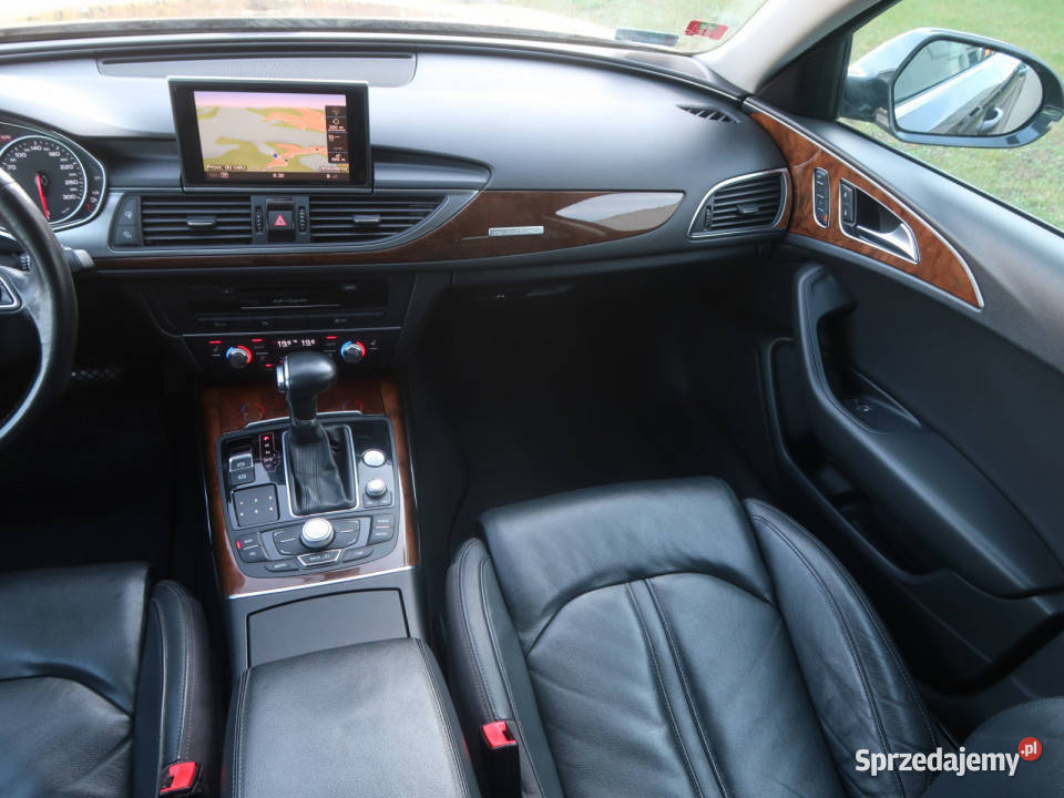 Audi A6 30 TDI nawigacja