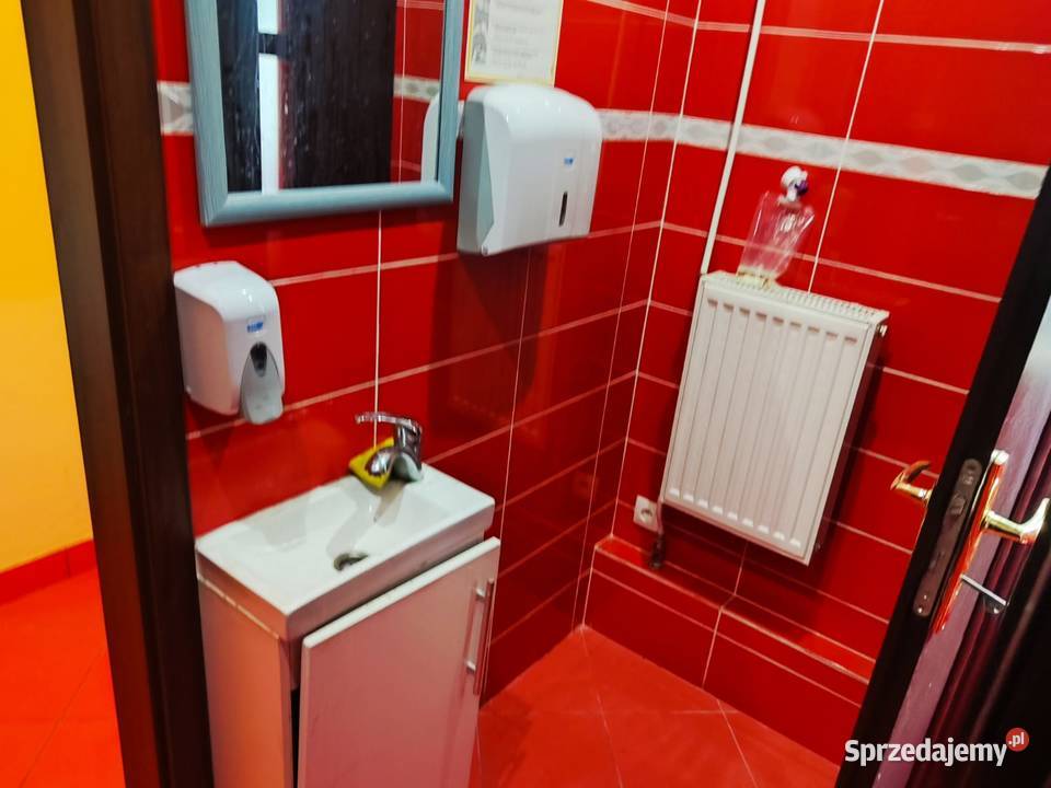 Budynek handlowousługowy Sprzedaż pomorskie Różyny sprzedam