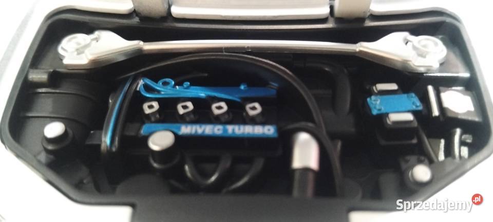 Mitsubishi Lancer Evo IX w skali 124 Kutno