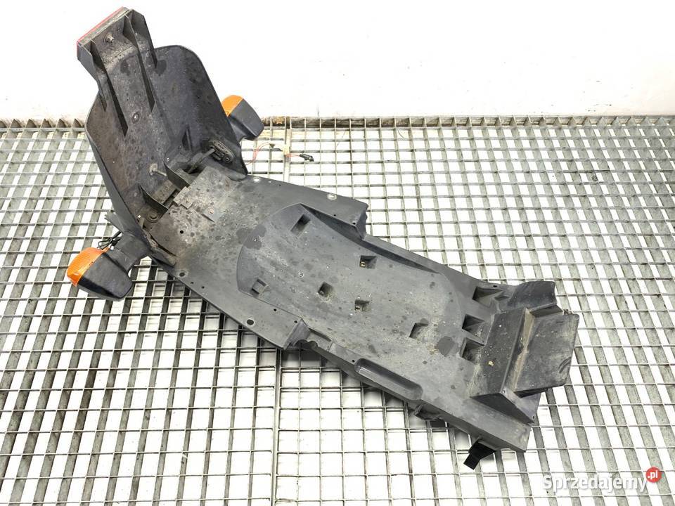 BŁOTNIK NADKOLE TYŁ CHLAPACZ MOCOWANIE TABLICY