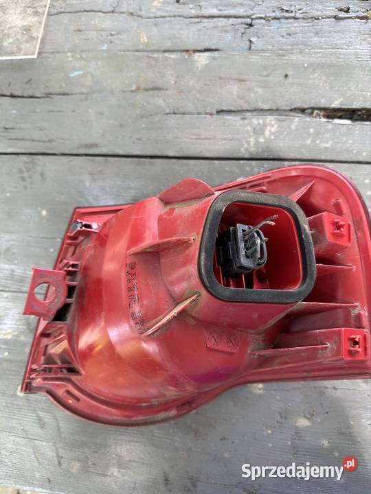 Lampa Lewa Klapy Bagażnika Led Passat B6 Kombi kujawsko-pomorskie Rypin