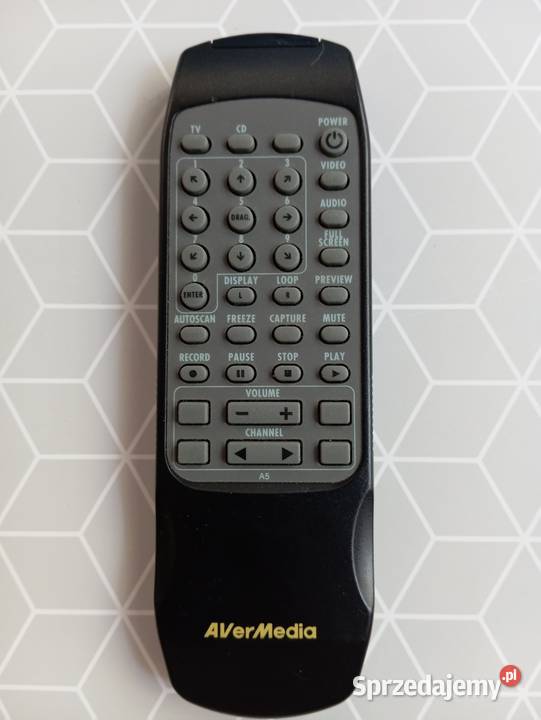 PILOTY do TV Stang St620 uniwersalny i AVerMedia sprzedam