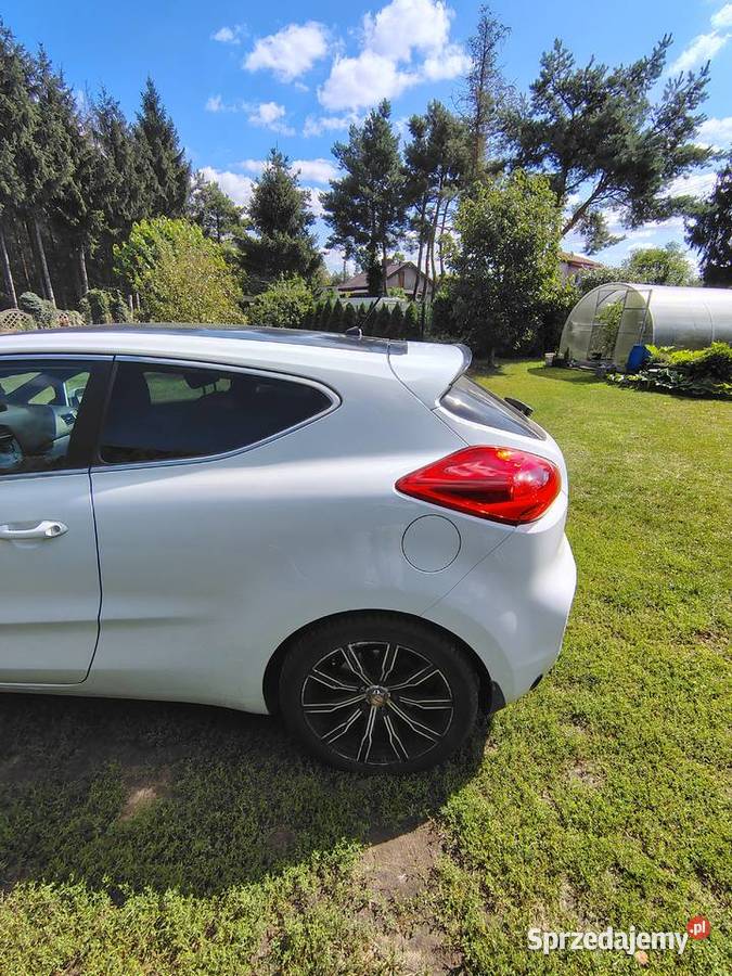 kia ceed 2013 kupiony w polskim salonie Grabina Radziwiłłowska