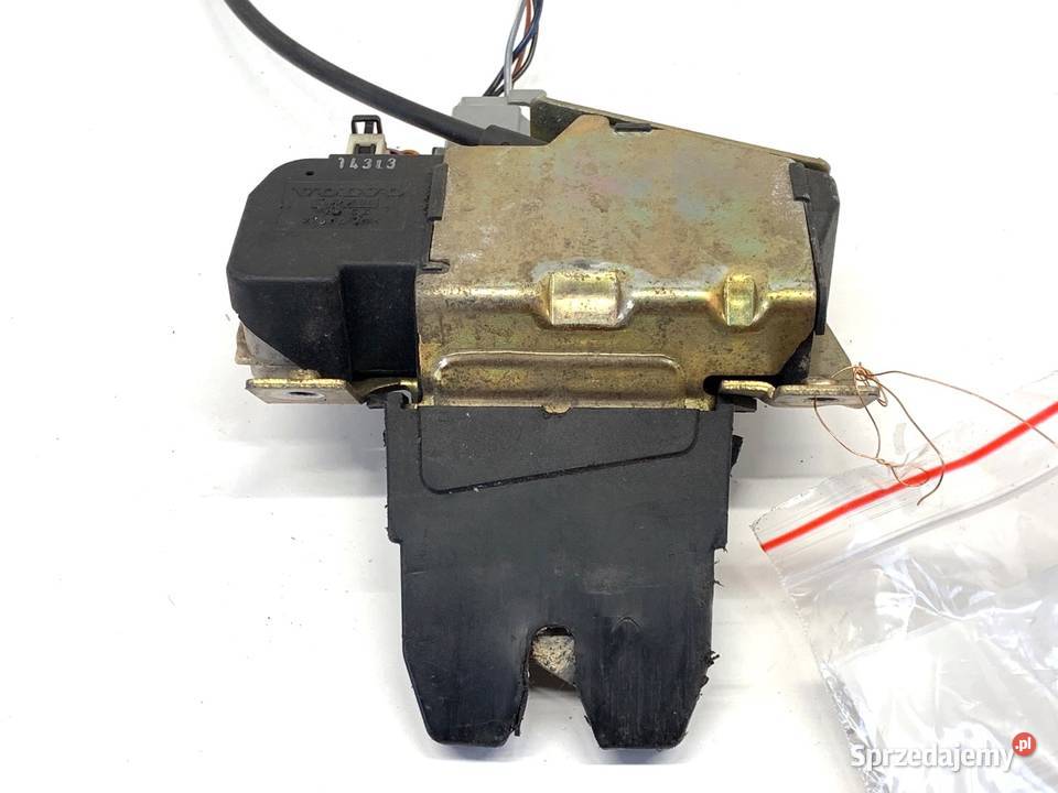 ZAMEK KLAPY TYŁ VOLVO S60 I SedanLimuzyna